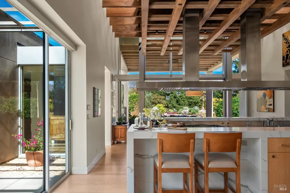 3027 Vichy Avenue Napa, CA 94558