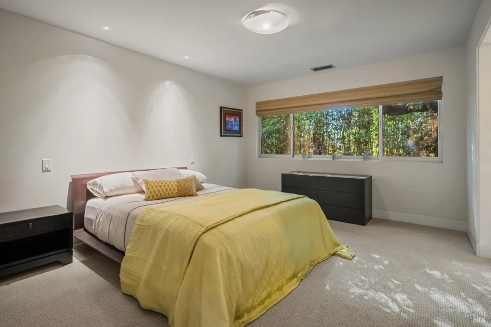 3027 Vichy Avenue Napa, CA 94558
