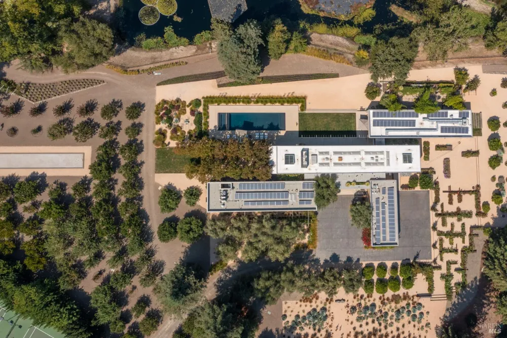 3027 Vichy Avenue Napa, CA 94558