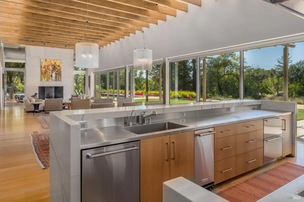 3027 Vichy Avenue Napa, CA 94558