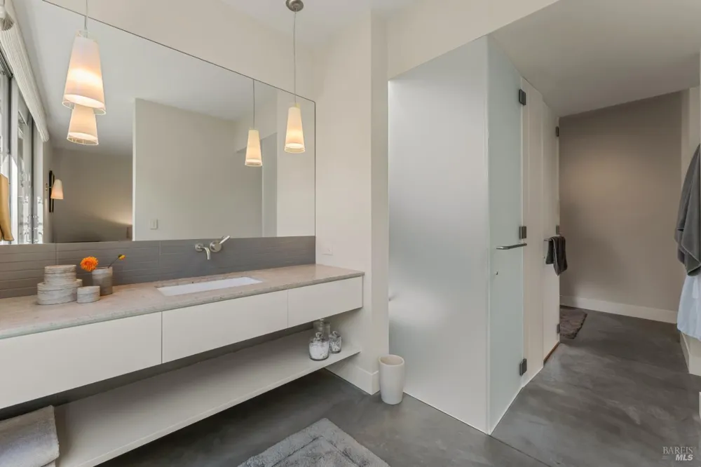 3027 Vichy Avenue Napa, CA 94558