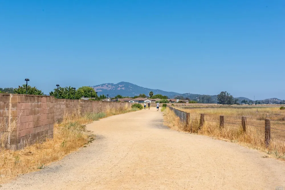 41 Presidio Drive Novato, CA 94949