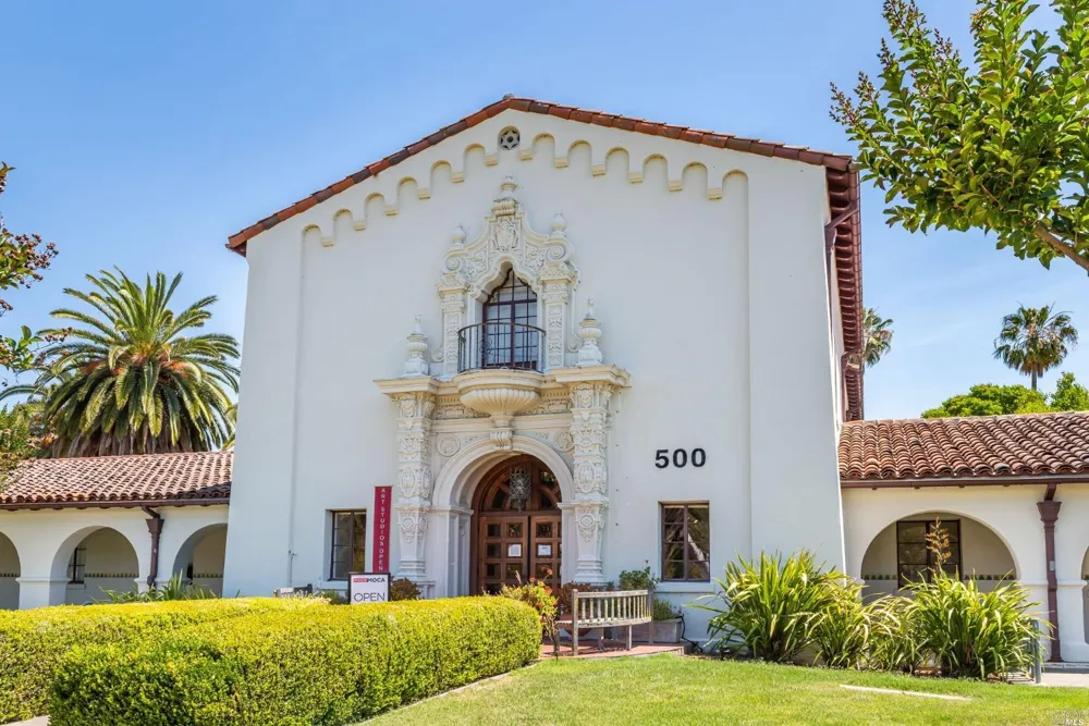 41 Presidio Drive Novato, CA 94949