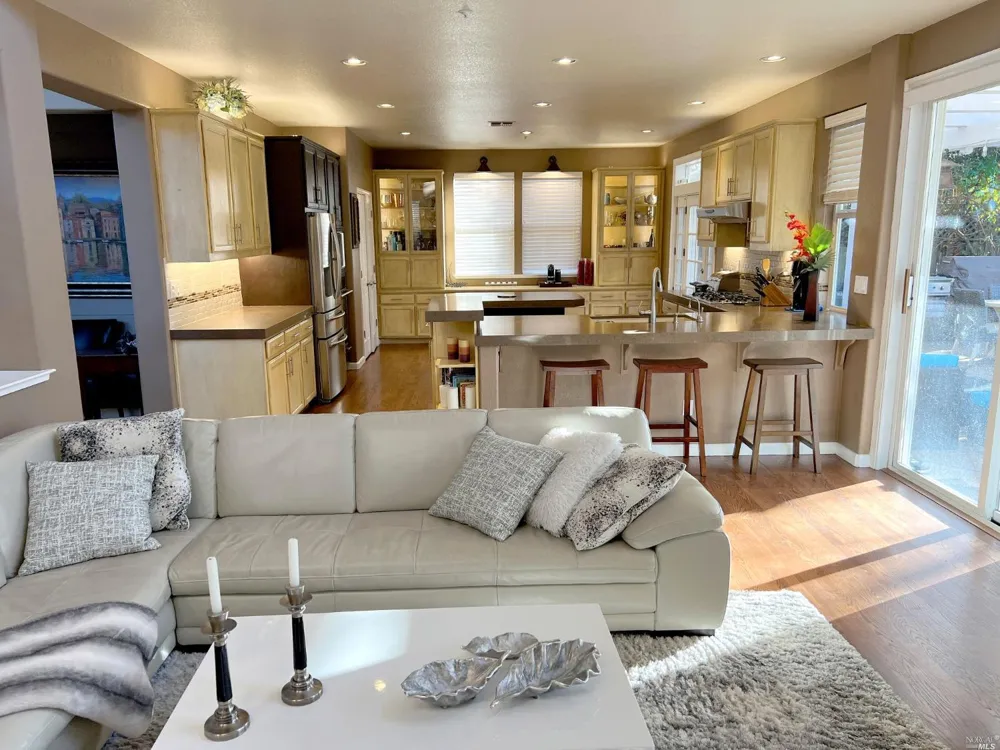 41 Presidio Drive Novato, CA 94949