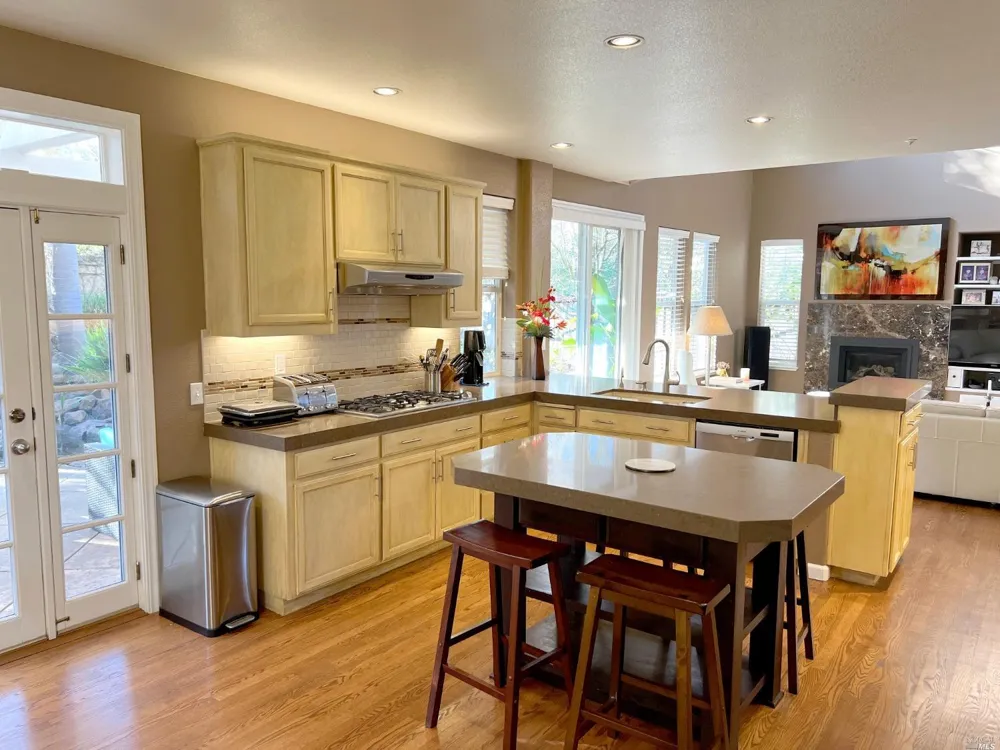 41 Presidio Drive Novato, CA 94949