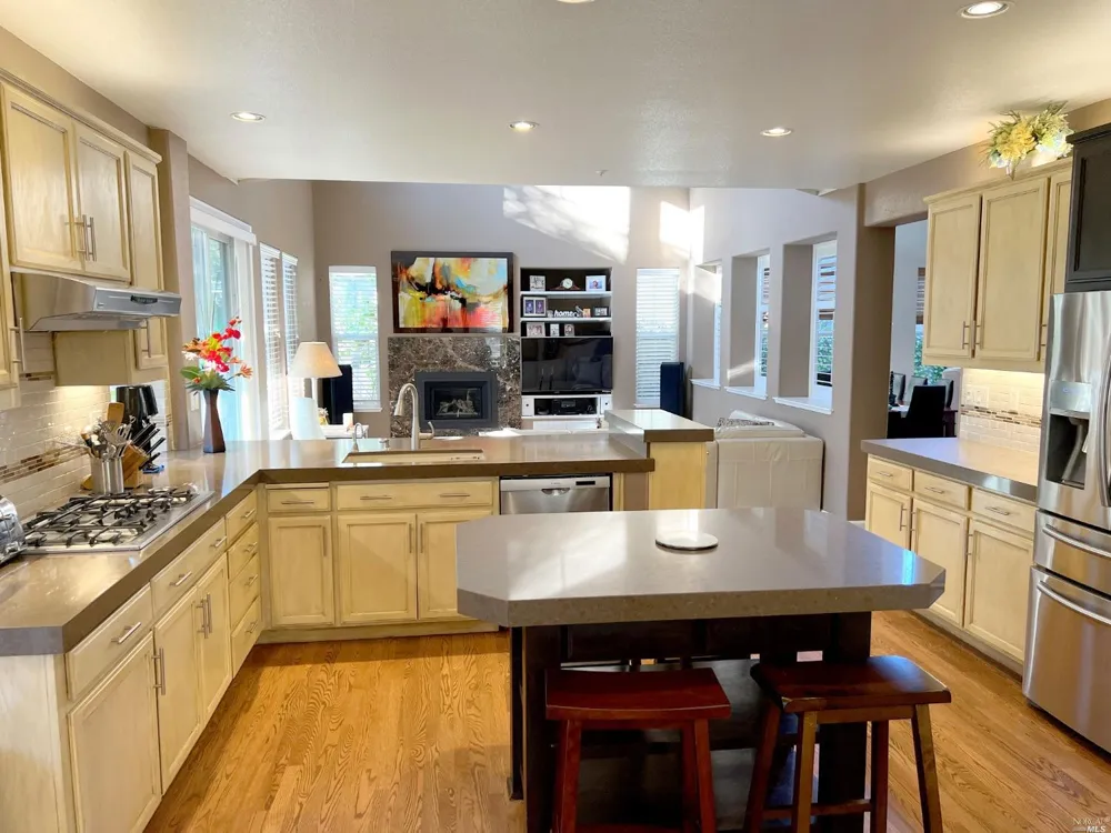 41 Presidio Drive Novato, CA 94949