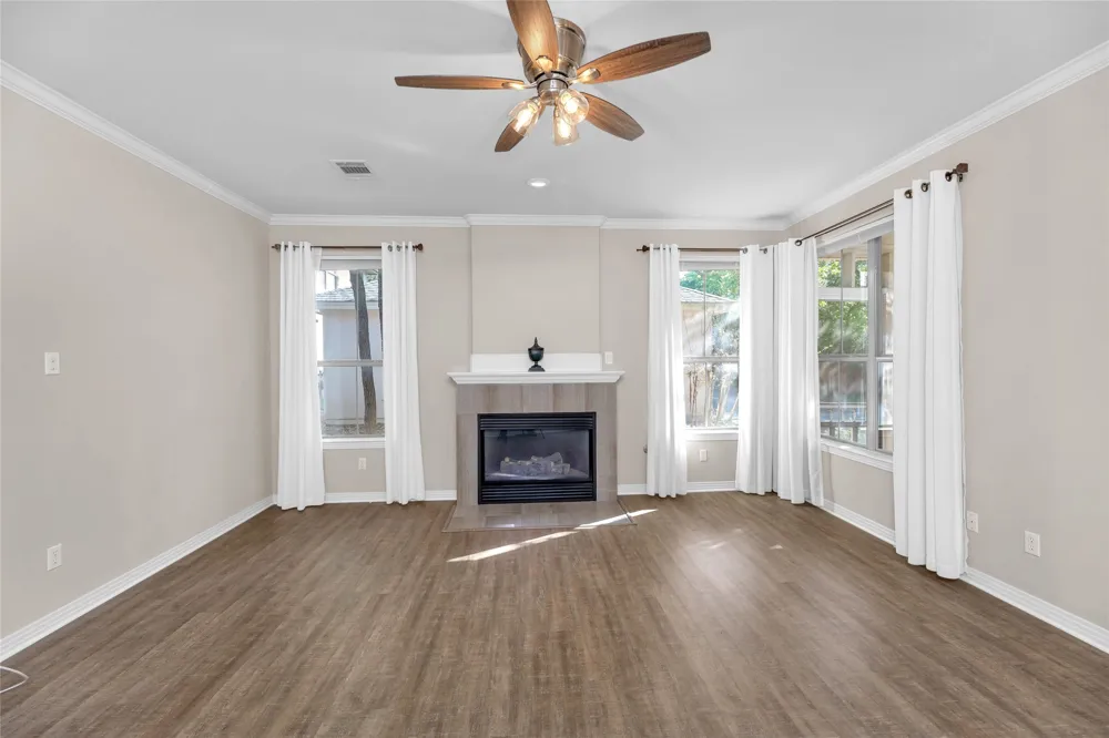 11603 Ladera Vista Drive #11 Austin, TX 78759