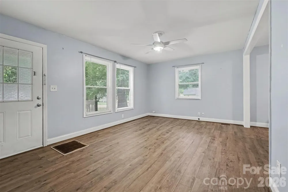 802 Stowe Drive Lowell, NC 28098