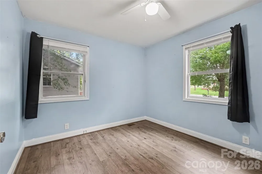 802 Stowe Drive Lowell, NC 28098