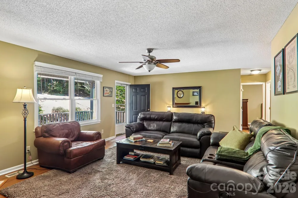 7 Maple Leaf Drive Hendersonville, NC 28739