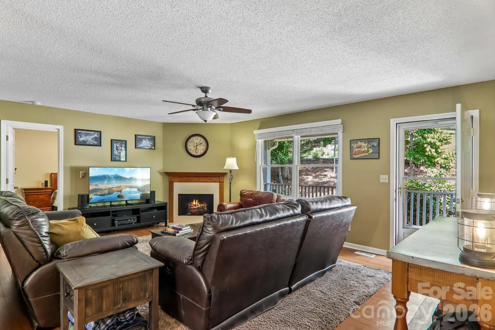 7 Maple Leaf Drive Hendersonville, NC 28739