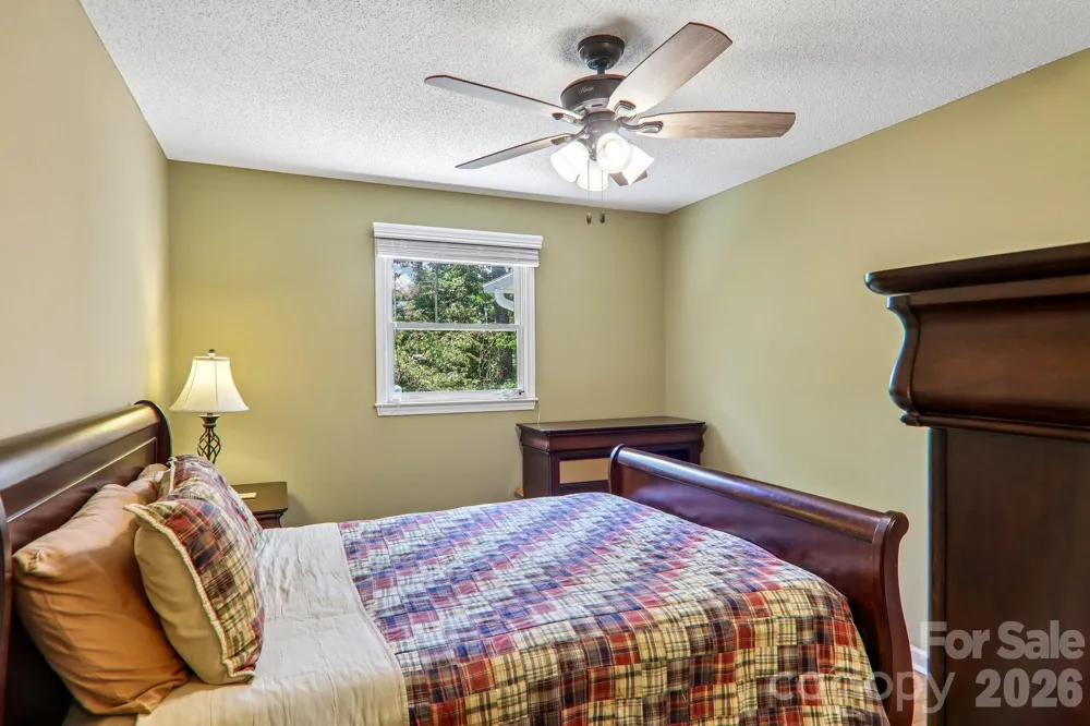 7 Maple Leaf Drive Hendersonville, NC 28739