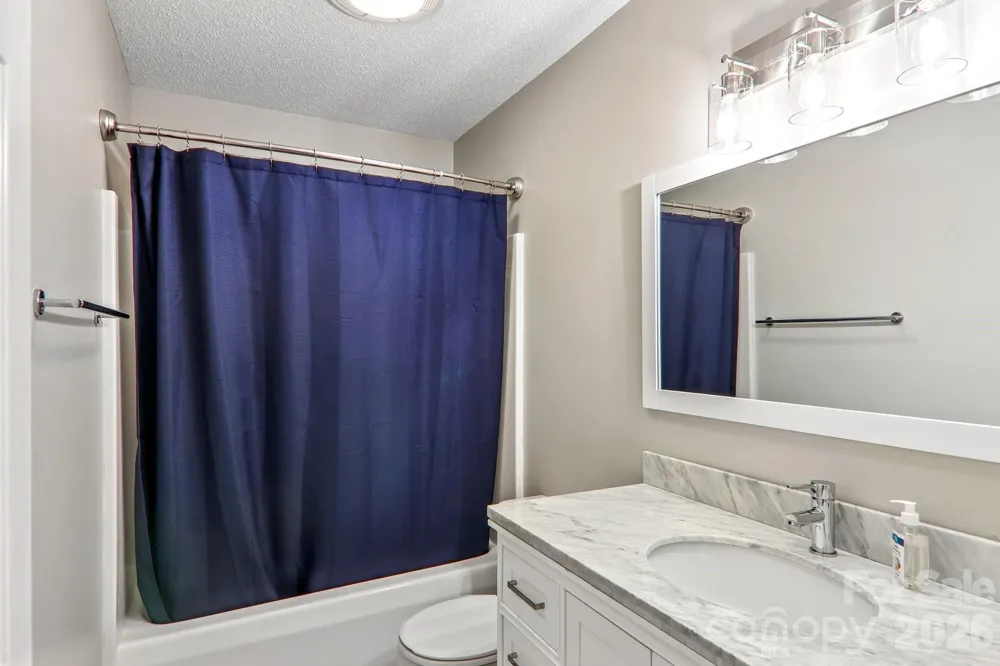7 Maple Leaf Drive Hendersonville, NC 28739