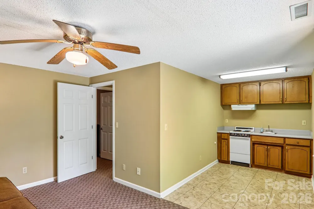 7 Maple Leaf Drive Hendersonville, NC 28739