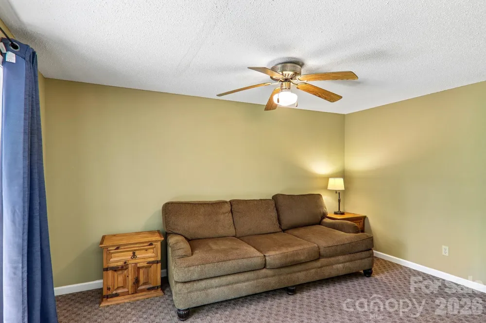 7 Maple Leaf Drive Hendersonville, NC 28739