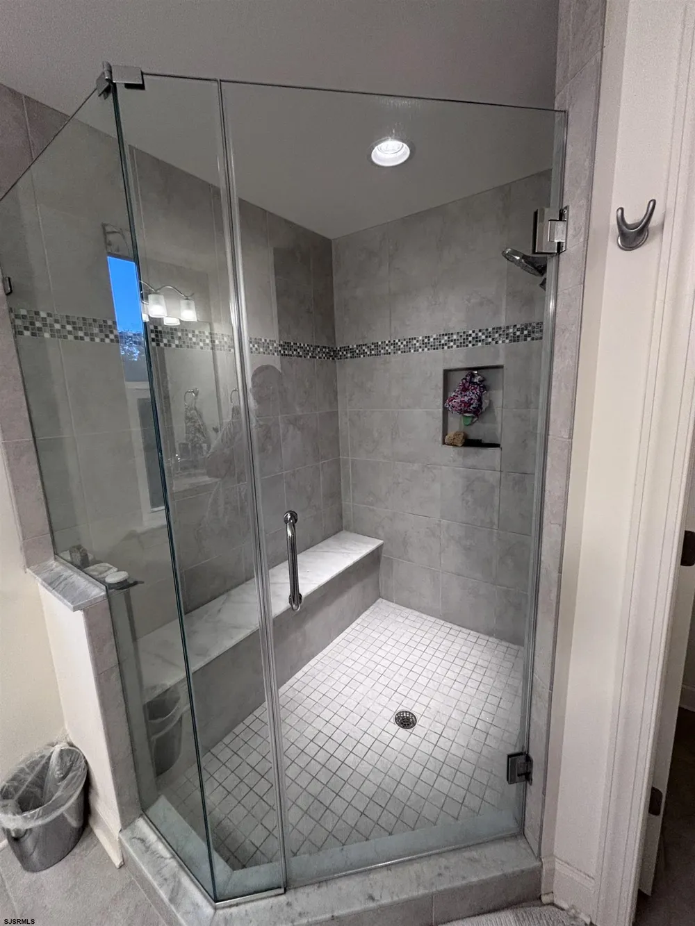 30 Monet Dr Mays Landing, NJ 08330