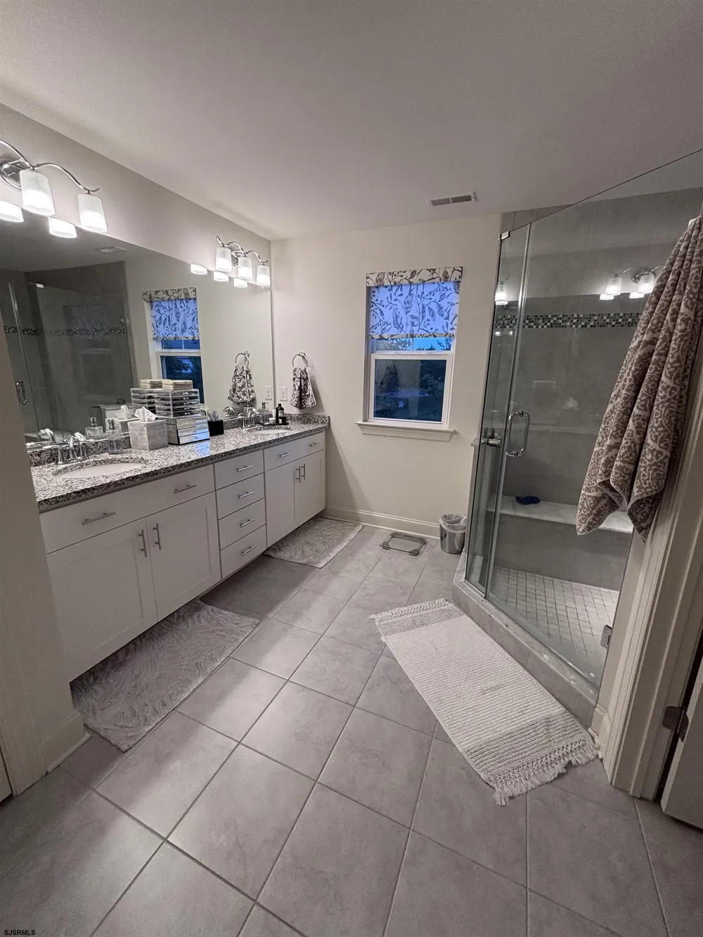 30 Monet Dr Mays Landing, NJ 08330