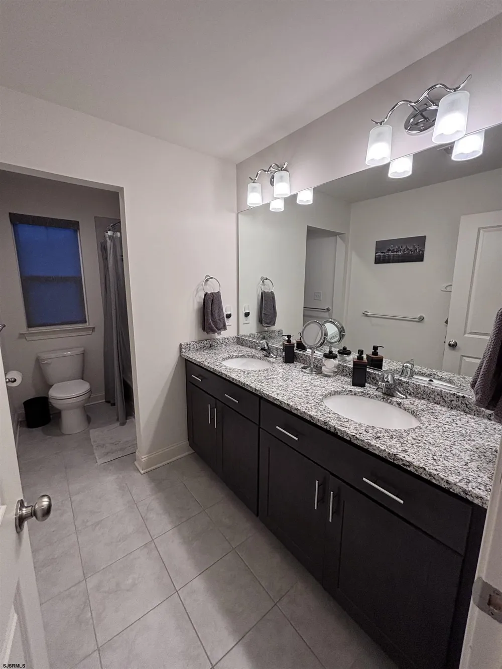30 Monet Dr Mays Landing, NJ 08330