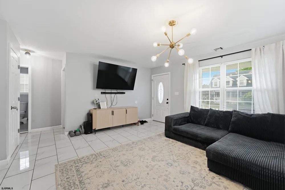 316 Mallard Ct Pleasantville, NJ 08232