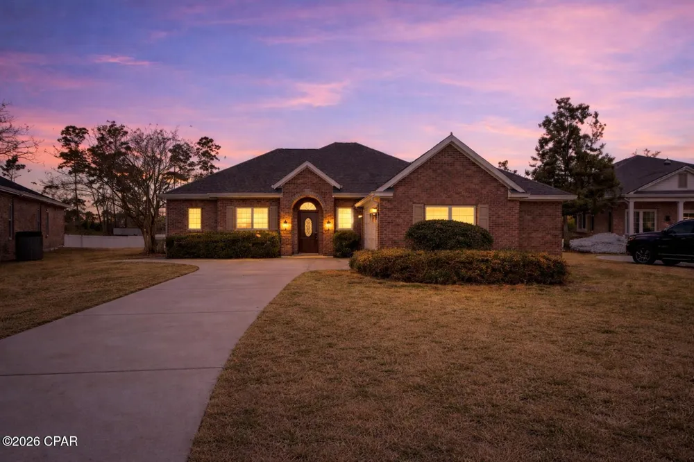 2916 Bay Wing Loop Panama City, FL 32405