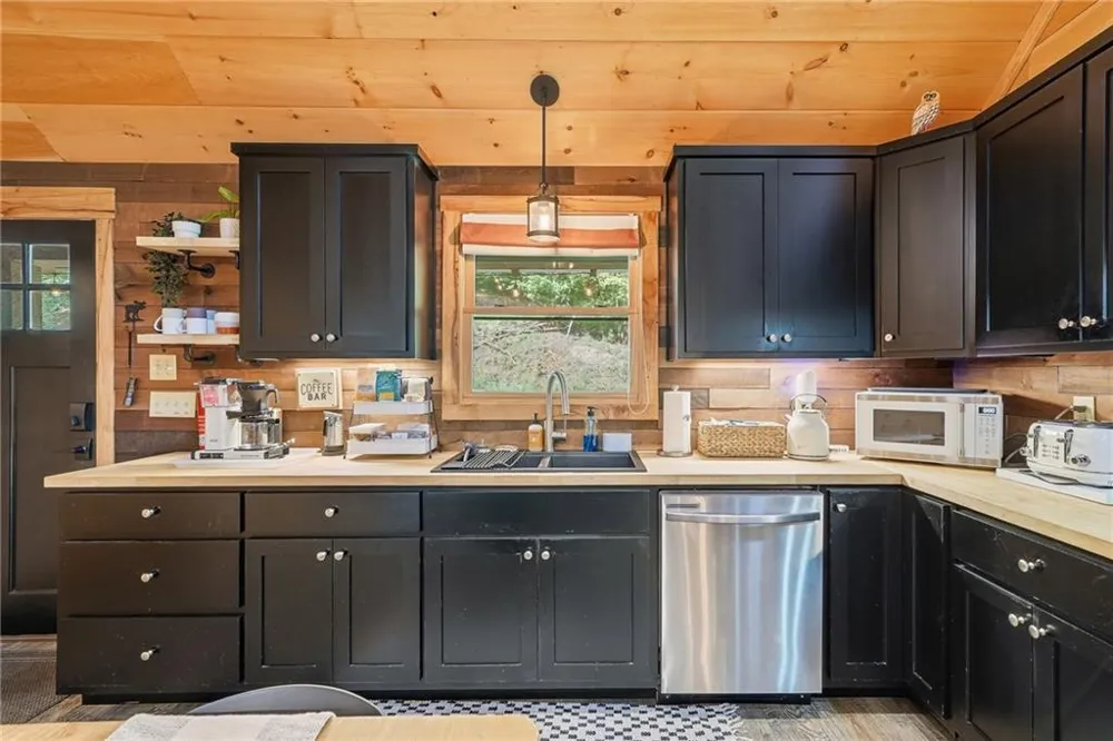 681 Catawba Circle Ellijay, GA 30540