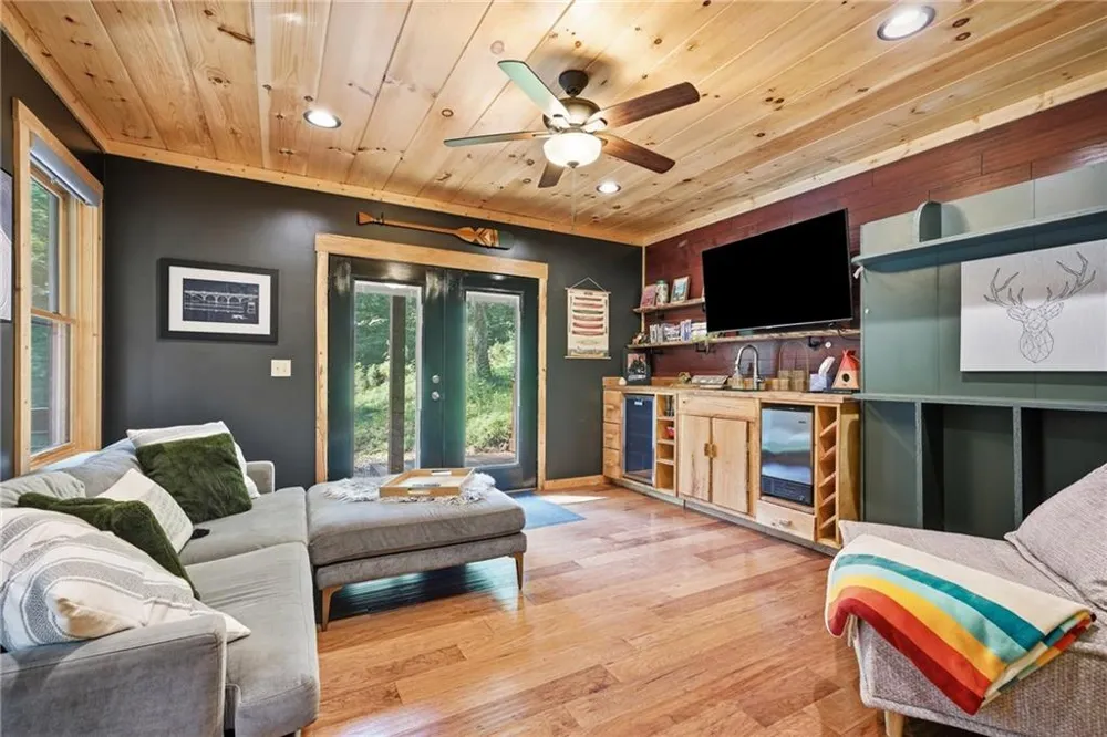 681 Catawba Circle Ellijay, GA 30540