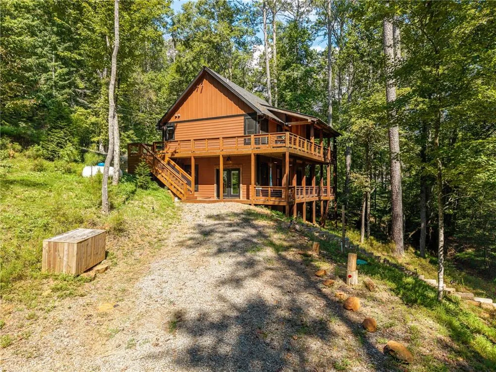 681 Catawba Circle Ellijay, GA 30540