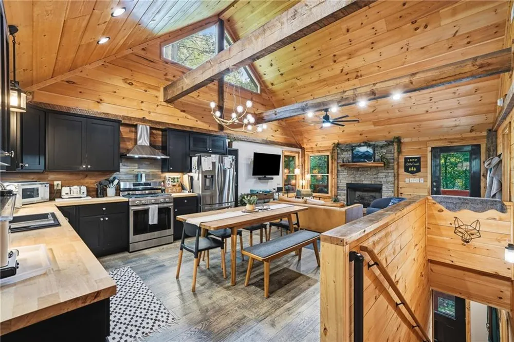 681 Catawba Circle Ellijay, GA 30540