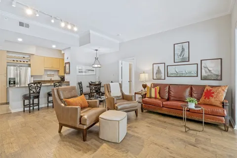 3225 Turtle Creek Boulevard #0008