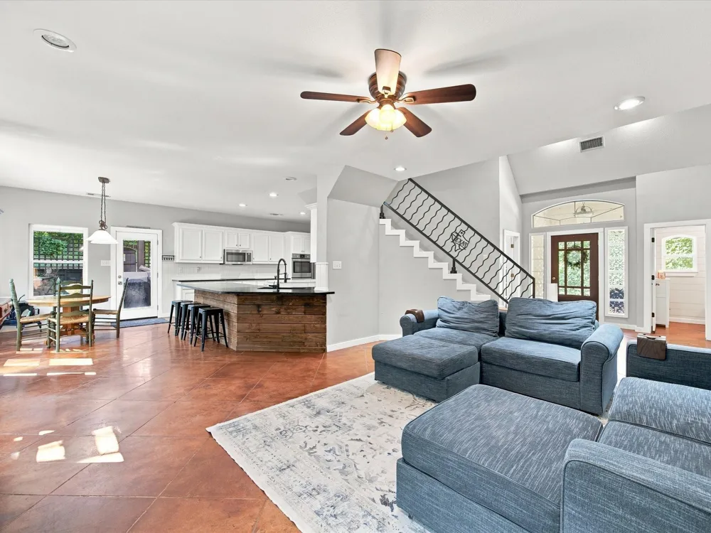 113 Oak Branch Court Waxahachie, TX 75167