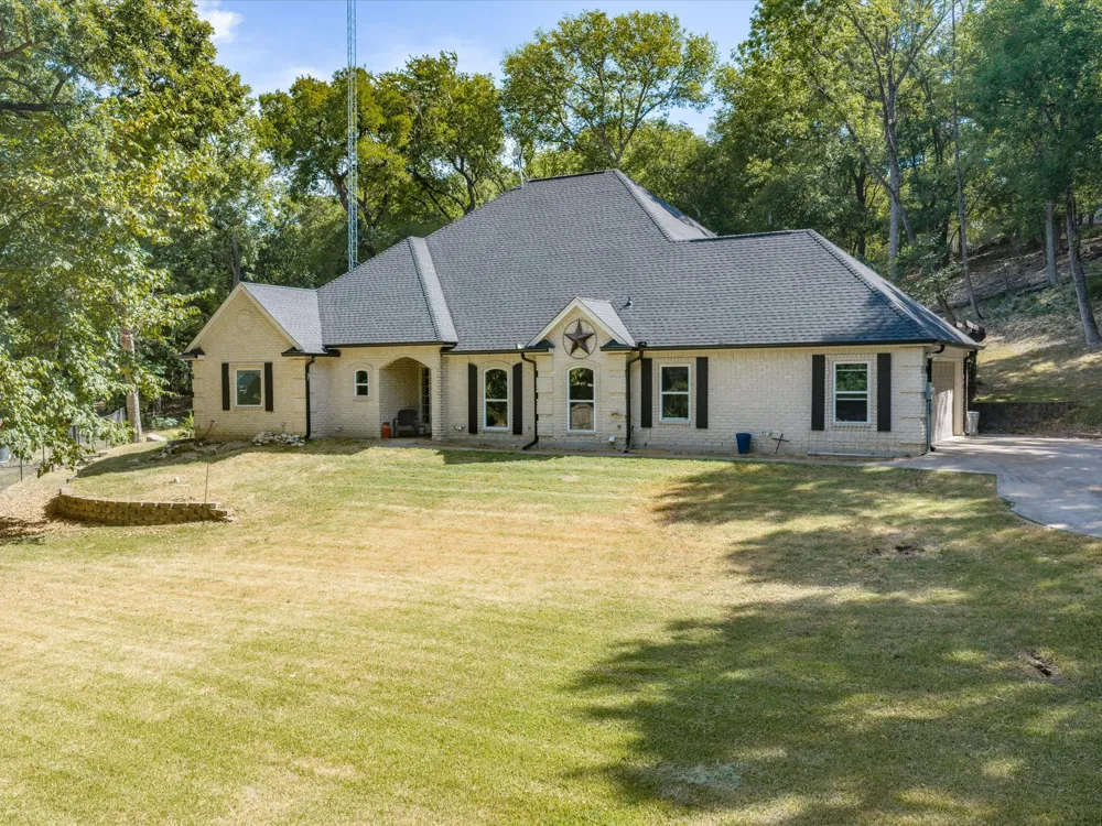 113 Oak Branch Court Waxahachie, TX 75167