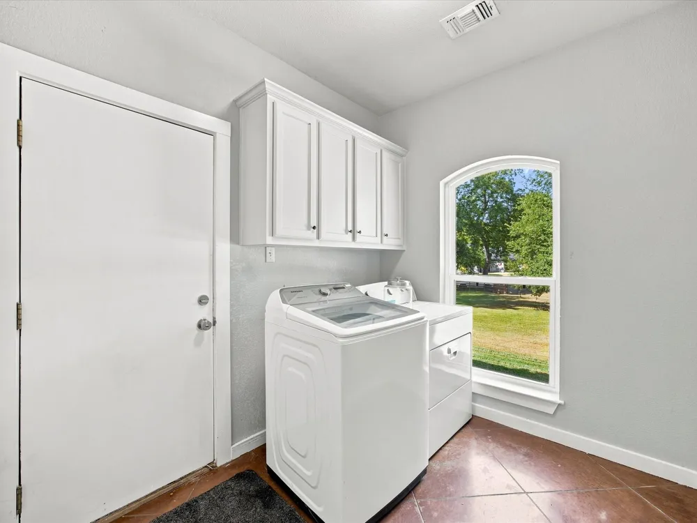 113 Oak Branch Court Waxahachie, TX 75167