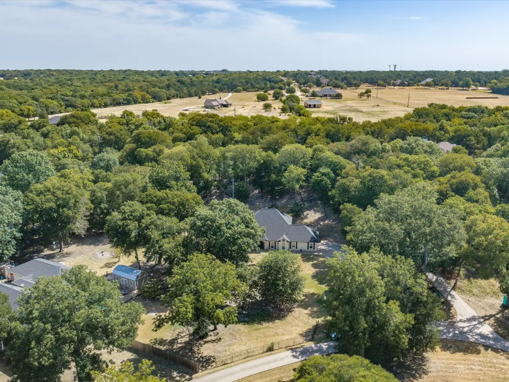 113 Oak Branch Court Waxahachie, TX 75167