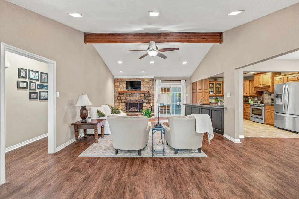 907 County Road 484 Stephenville, TX 76401