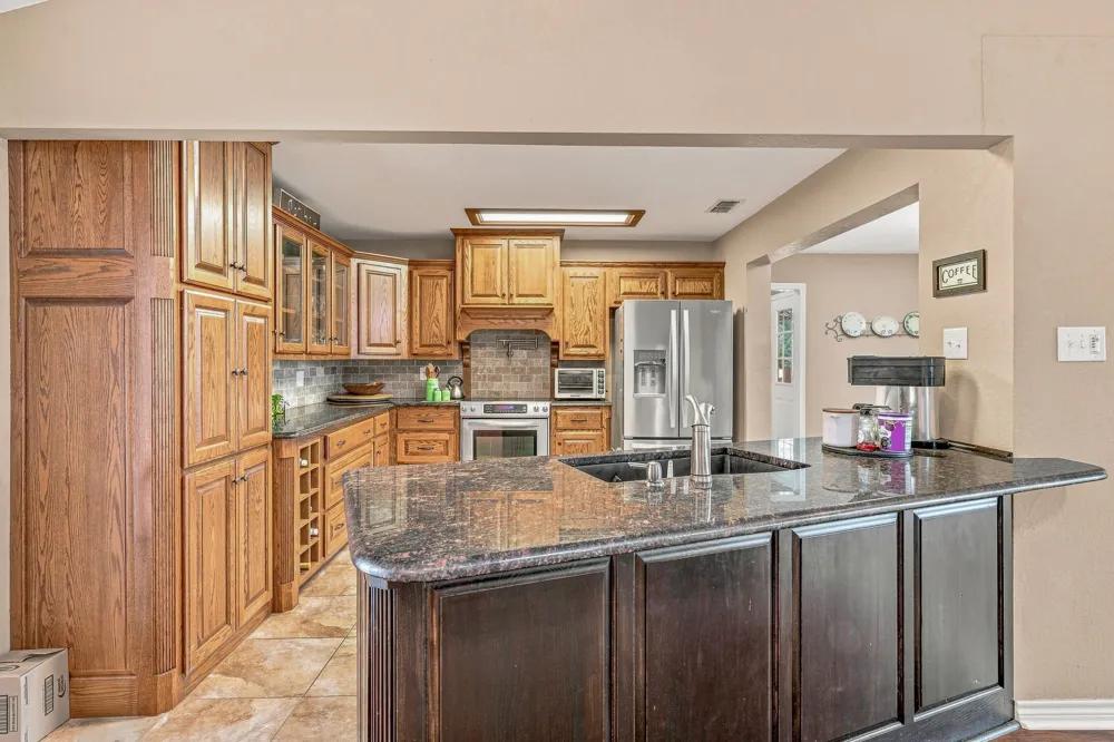 907 County Road 484 Stephenville, TX 76401
