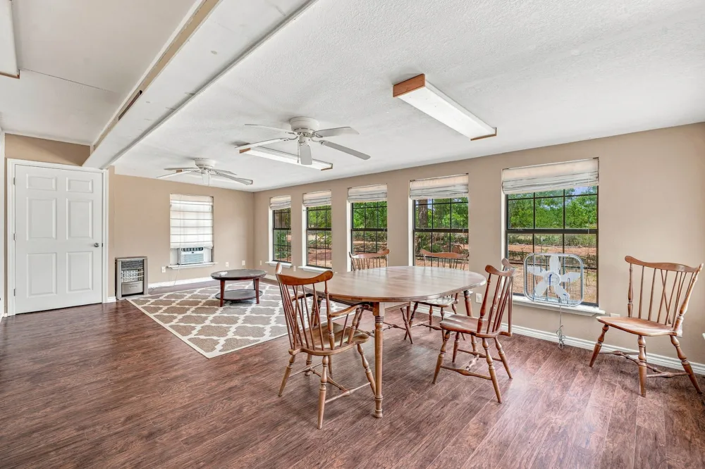 907 County Road 484 Stephenville, TX 76401