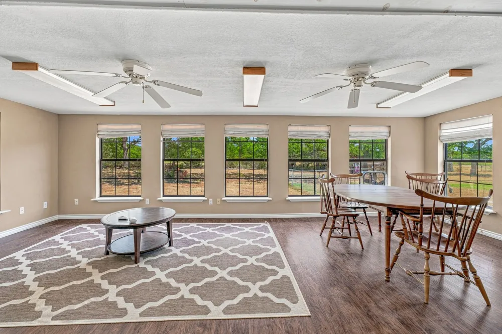 907 County Road 484 Stephenville, TX 76401