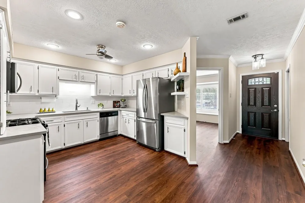 20 Golfview Manor Road Huntsville, TX 77340