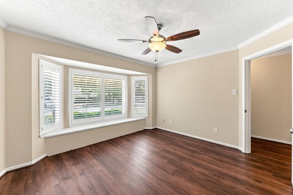 20 Golfview Manor Road Huntsville, TX 77340
