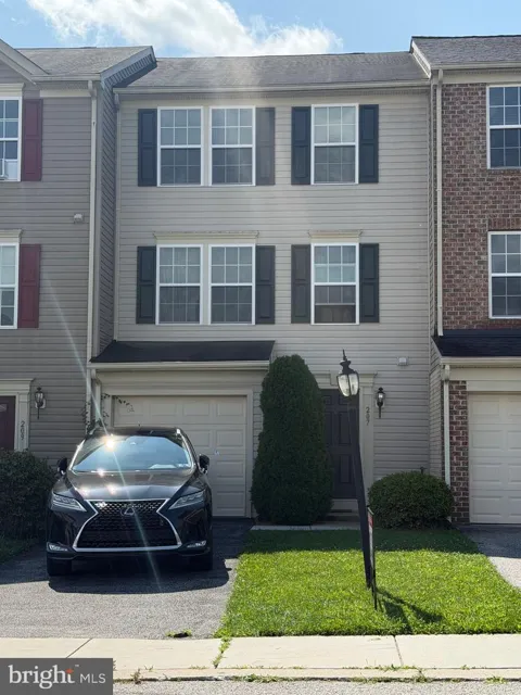 207 RIDGE VIEW LANE