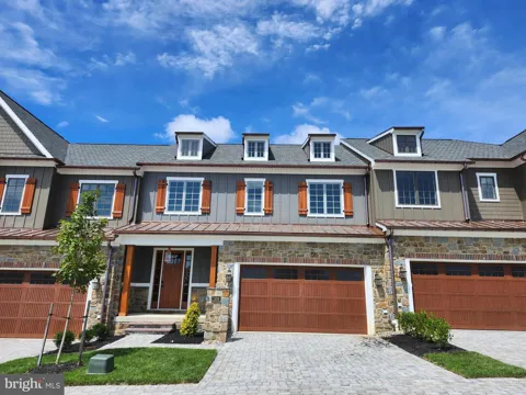 1309 COULEE WAY