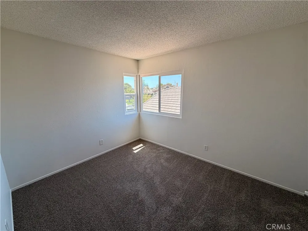 506 El Mirador Perris, CA 92571