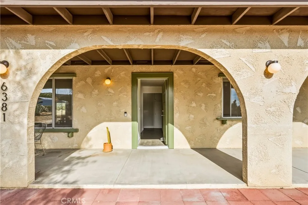6381 Airway Avenue Yucca Valley, CA 92284