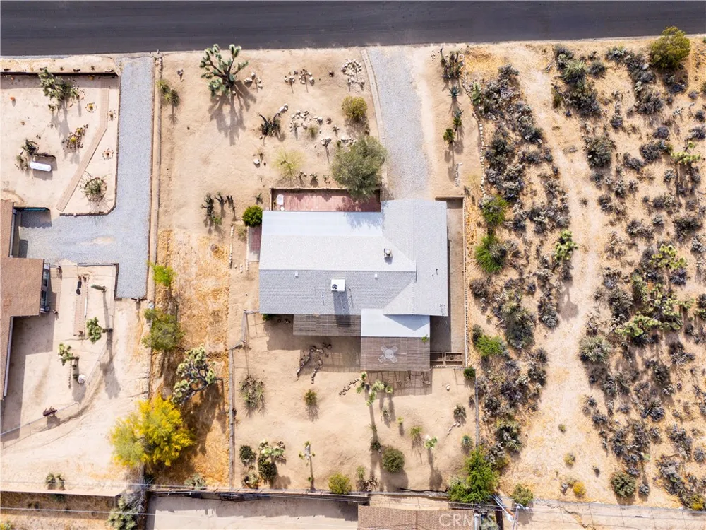 6381 Airway Avenue Yucca Valley, CA 92284