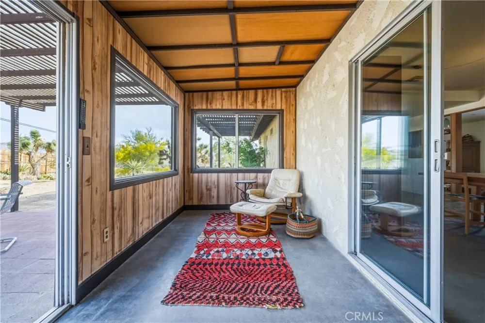 6381 Airway Avenue Yucca Valley, CA 92284