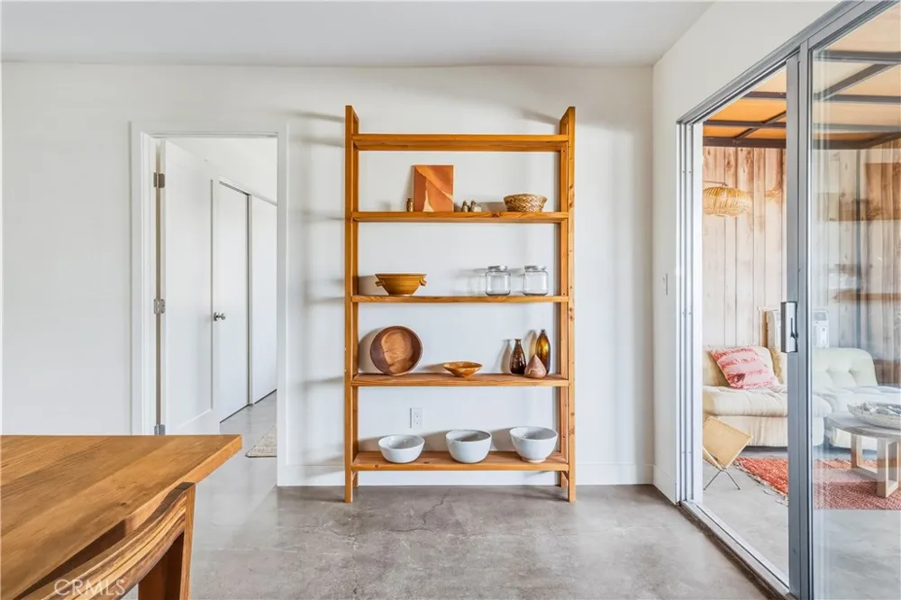 6381 Airway Avenue Yucca Valley, CA 92284