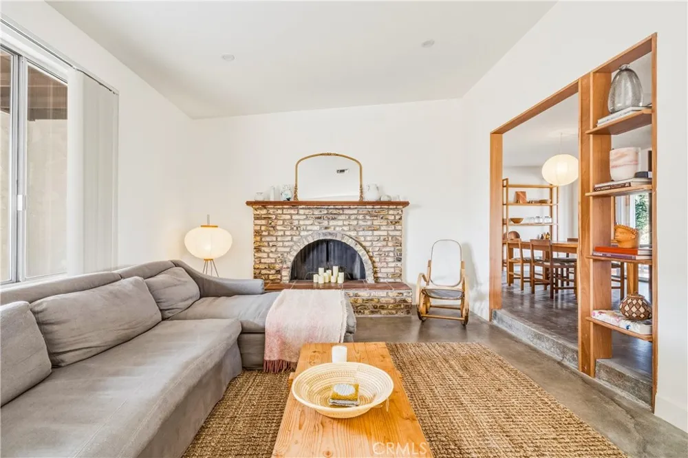 6381 Airway Avenue Yucca Valley, CA 92284