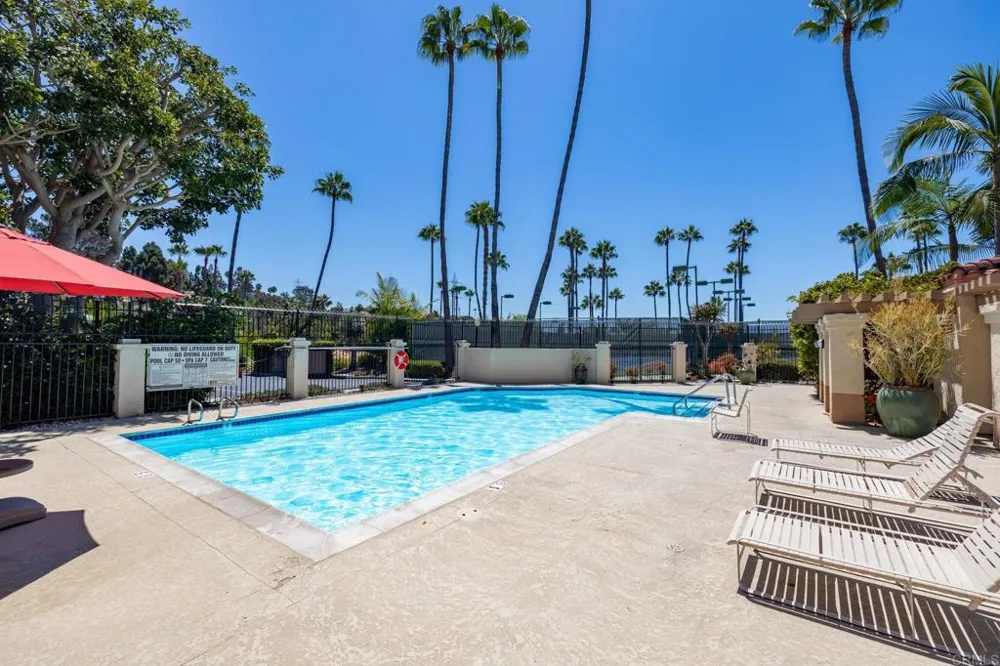 3161 Vista Mar Carlsbad, CA 92009