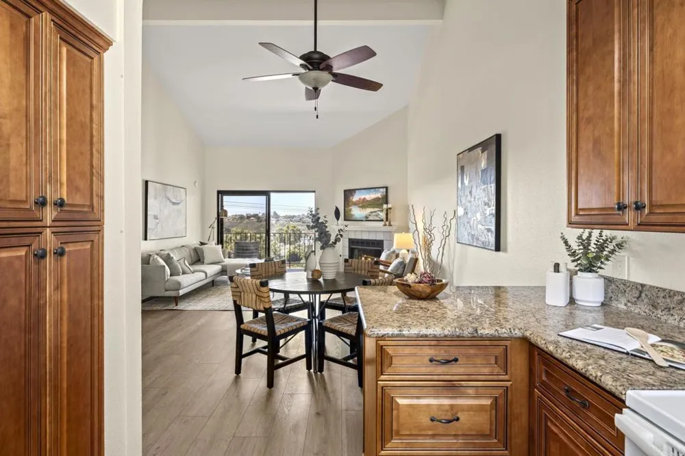 3161 Vista Mar Carlsbad, CA 92009