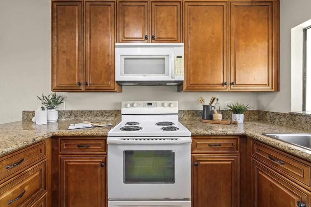 3161 Vista Mar Carlsbad, CA 92009